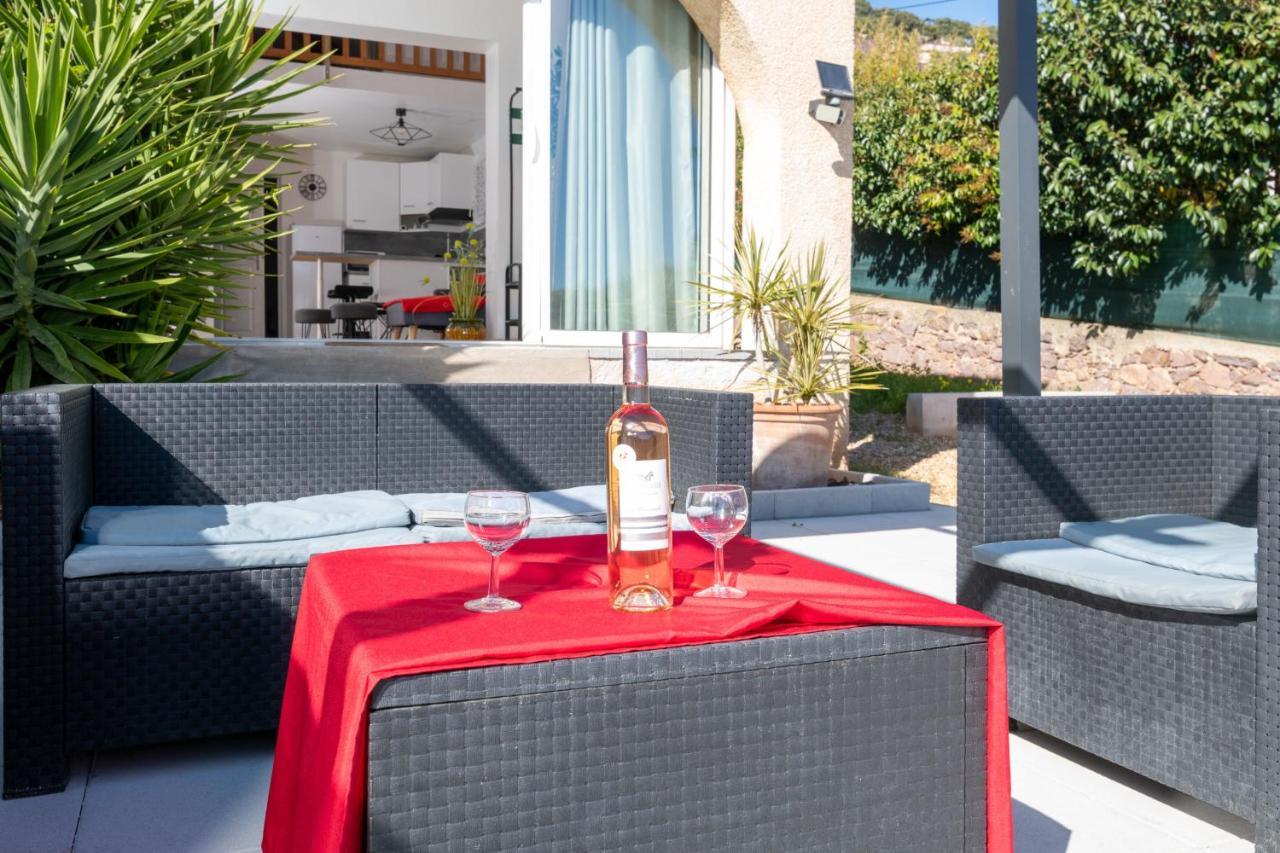 Face A La Mer Superbe Villa Terrasse Barbecue Le Pradet Carqueiranne Bagian luar foto